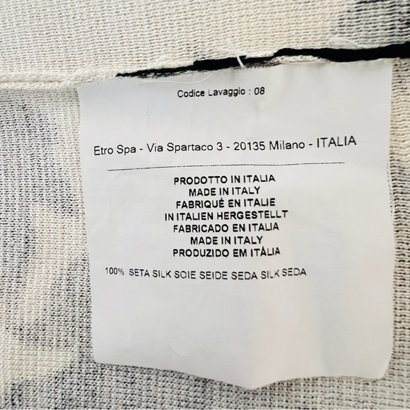 ETRO Milano 100% silk sweater set . Perfect for work or play. - Picture 11 of 12